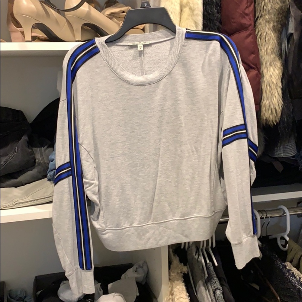 Sweatshirt with striped detail